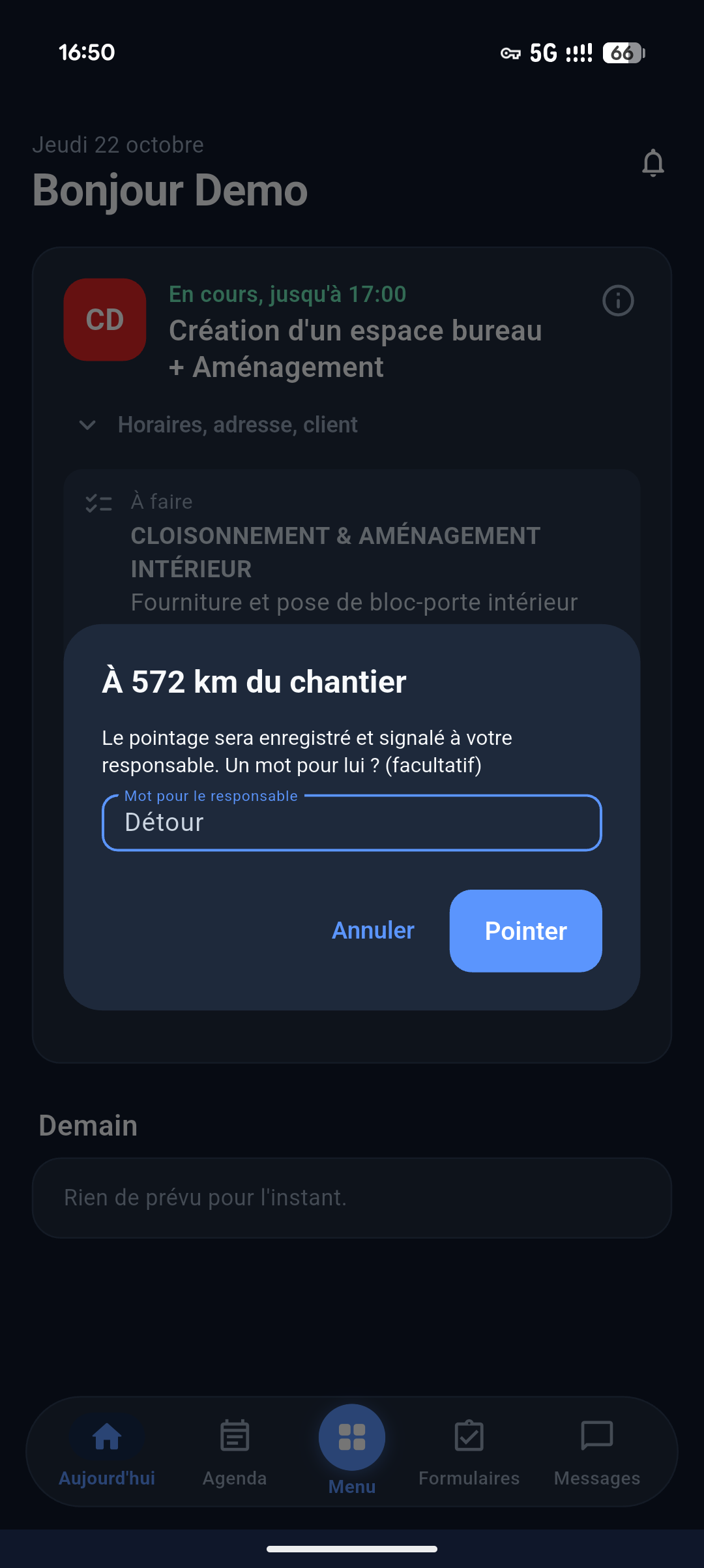 Fenêtre À X km du chantier avec champ Mot pour le responsable